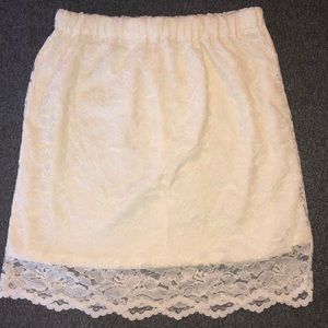 Cream Lace skirt Size XS